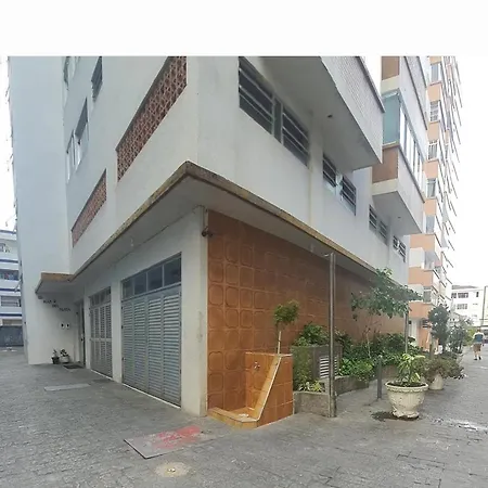 Boqueirao Praia Mar - 250 Metros Da Praia - 2 Dormitorios - 100M² - Com Wi Fi - Na Avenida Do Comercio Do Centro - Estacionamento Gratuito Praia Grande  Exterior photo