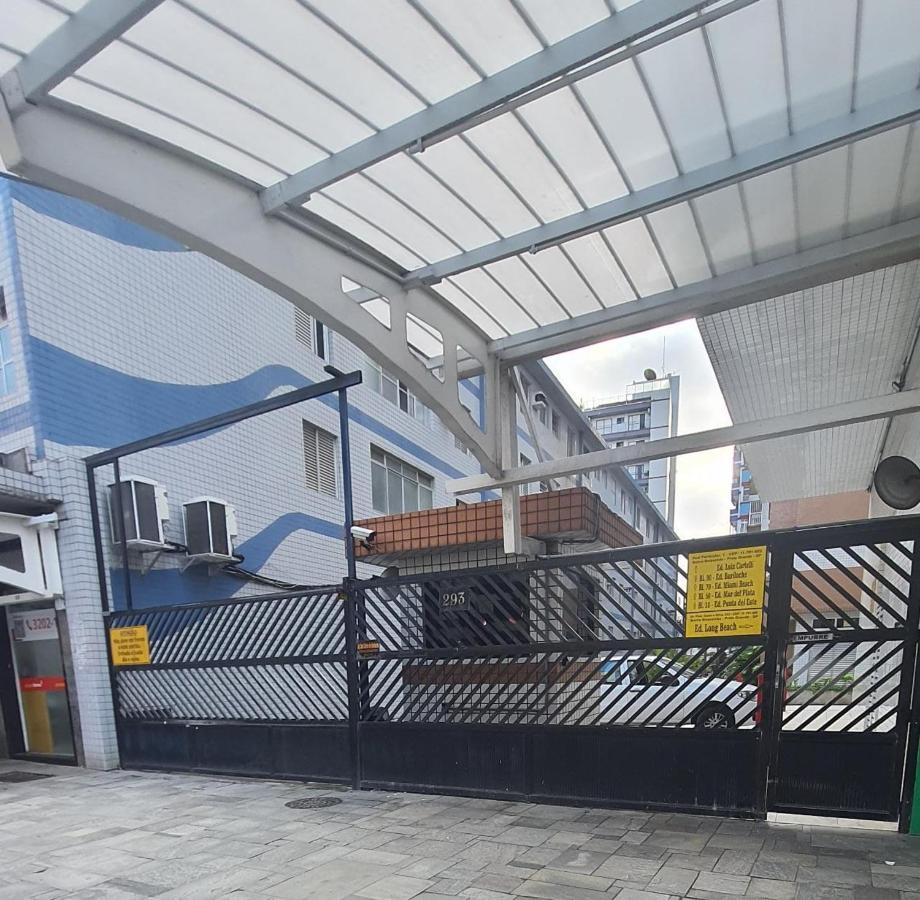 Boqueirao Mar: Beachfront Comfort With Center Convenience Apartment Praia Grande (Santos)